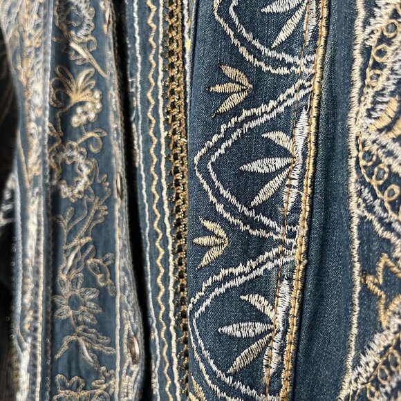 CHICO'S Denim Gold All Over Embroidered Sequinned Button Down Show Shirt Size M - Picture 7 of 10